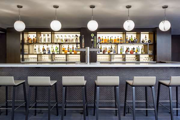 Bar - Hilton Hotel Capitol Hill DC