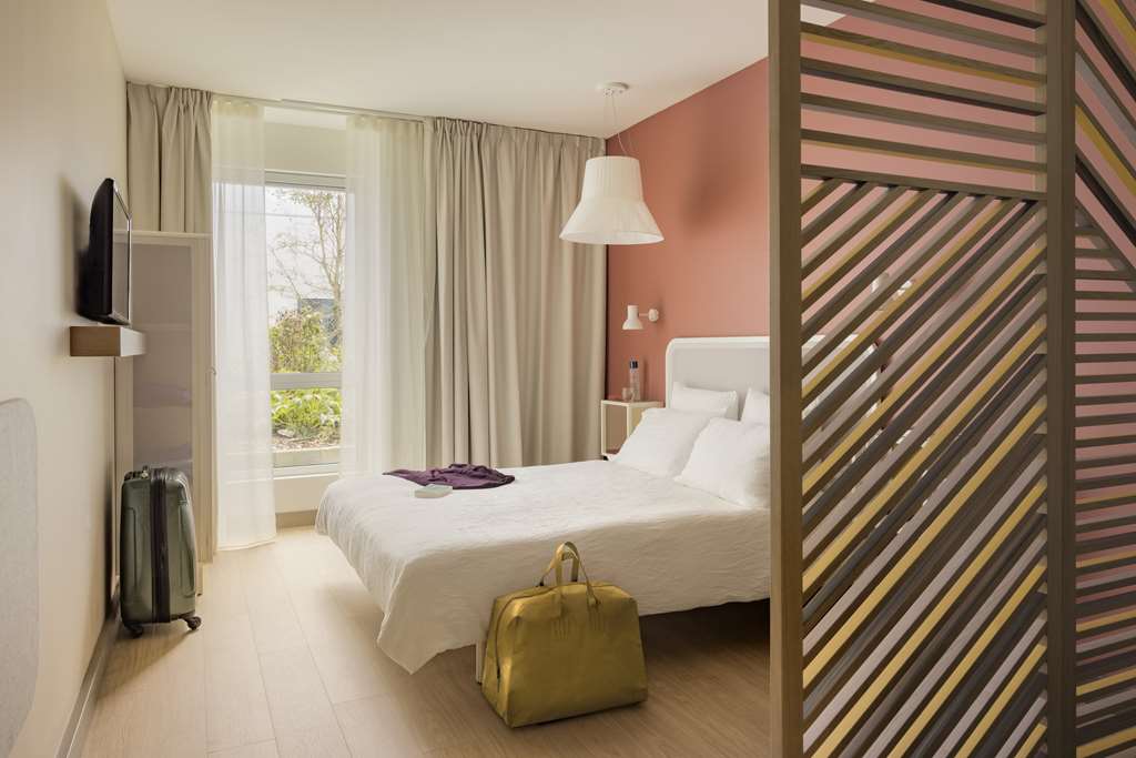 OKKO HOTELS LILLE CENTRE-guestroom-Guest Room,On-Site.jpg