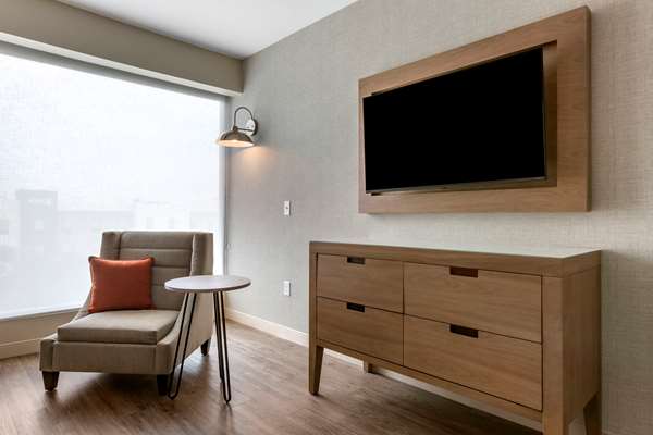 Suite - Cambria Hotel Airport Austin