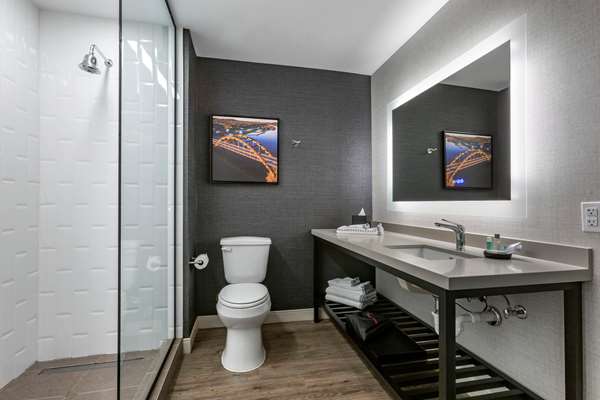 Suite - Cambria Hotel Airport Austin