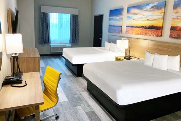  - Days Inn & Suites Greater Tomball