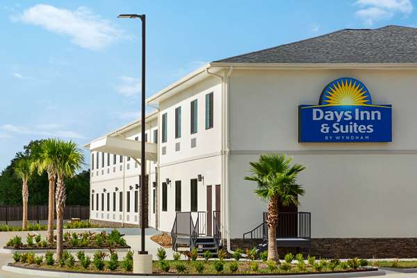 Exterior view - Days Inn & Suites Greater Tomball
