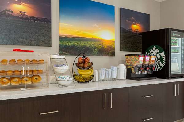  - Days Inn & Suites Greater Tomball