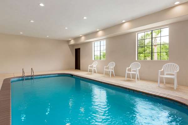 Pool - Days Inn & Suites Greater Tomball