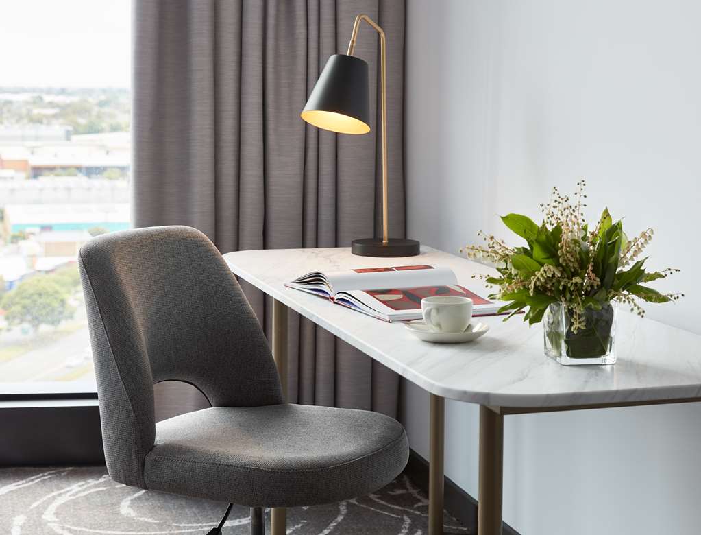 PARKROYAL MONASH MELBOURNE-guestroom-Guest Room,On-Site.jpg