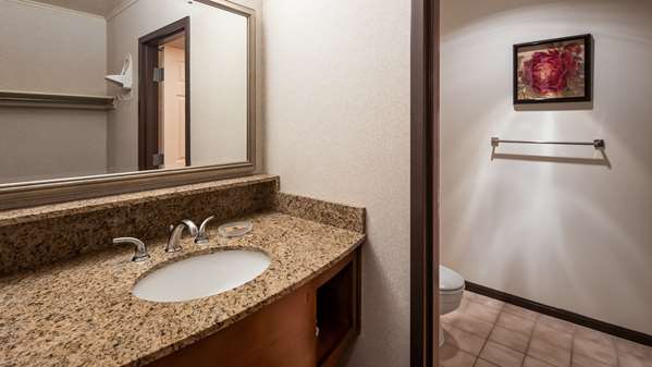 2 Queen Beds, Non-Smoking, Balcony, Desk, Microwave And Refrigerator, Full Breakfast