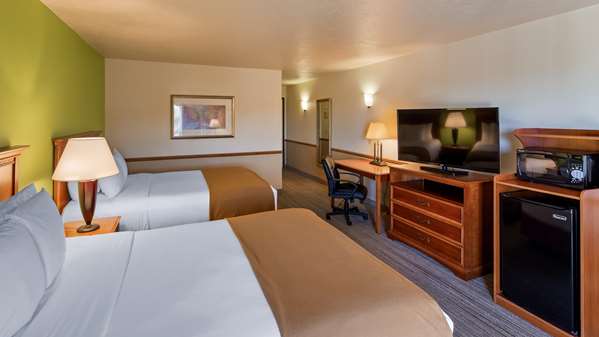 2 Queen Beds, Non-Smoking, Balcony, Desk, Microwave And Refrigerator, Full Breakfast