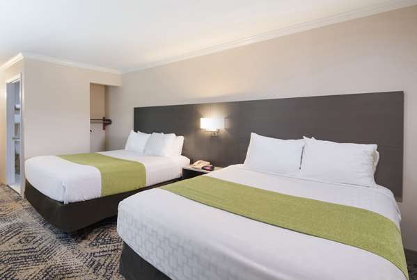  - SureStay Hotel by Best Western Rockdale