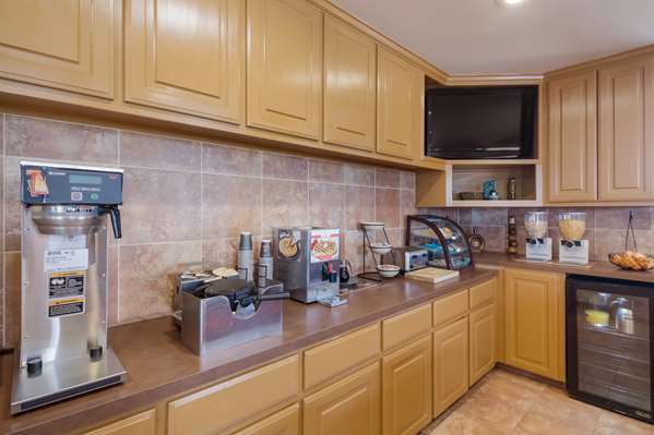 Amenities - SureStay Hotel by Best Western Rockdale