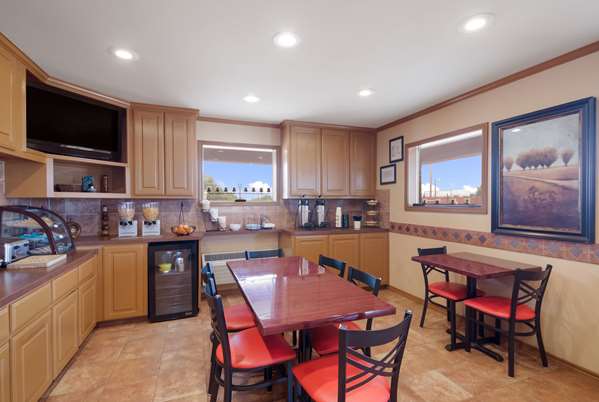 Amenities - SureStay Hotel by Best Western Rockdale