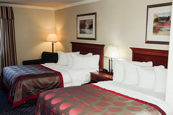  - Ramada Hotel Yakima - I-82, Exit 33