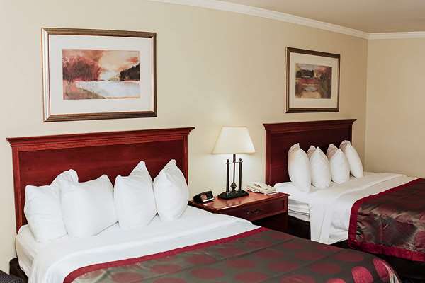  - Ramada Hotel Yakima - I-82, Exit 33