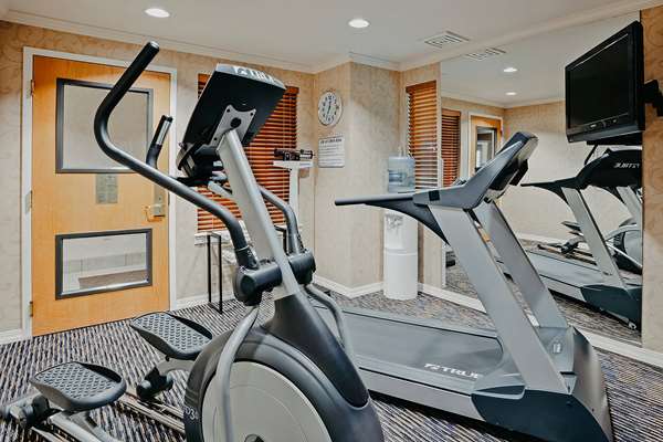 Fitness/ Exercise Room - Ramada Hotel Yakima - I-82, Exit 33