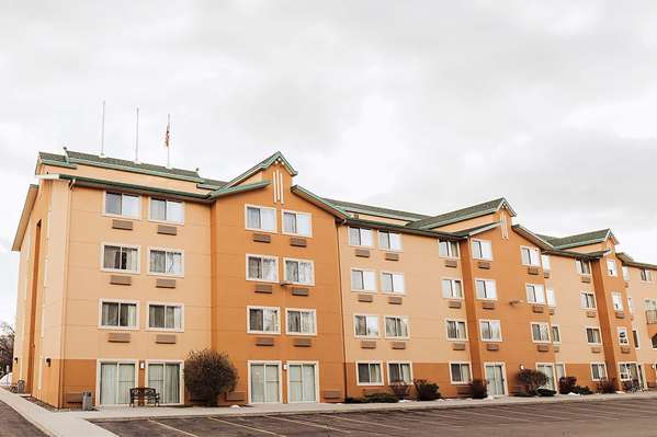 Exterior view - Ramada Hotel Yakima - I-82, Exit 33