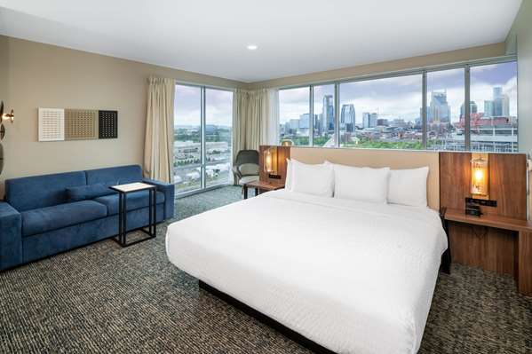 Suite - La Quinta Inn & Suites Downtown Nashville - I-24, Exit 49