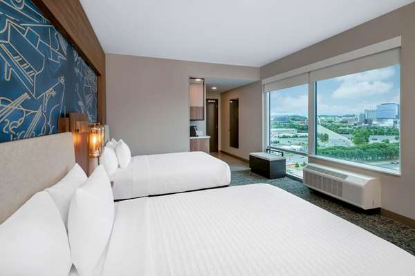 Suite - La Quinta Inn & Suites Downtown Nashville - I-24, Exit 49