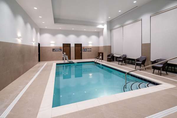 Pool - La Quinta Inn & Suites Downtown Nashville - I-24, Exit 49