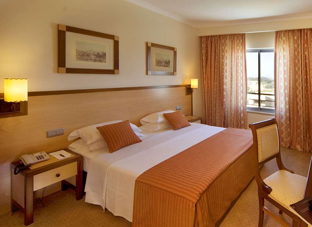 HOTEL REAL OEIRAS-guestroom-Guest Room,On-Site.jpg