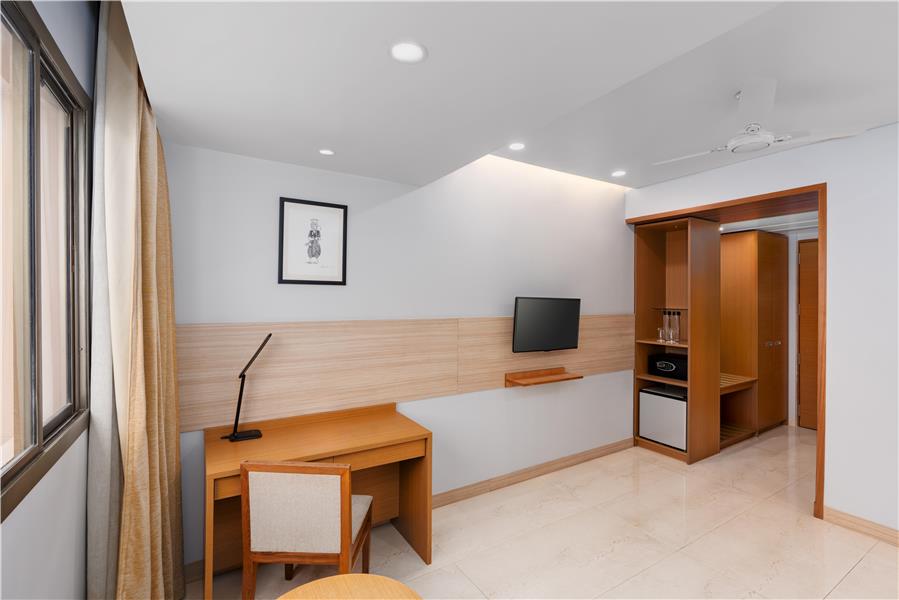 Guest Room,Guest Room Amenity,On-Site