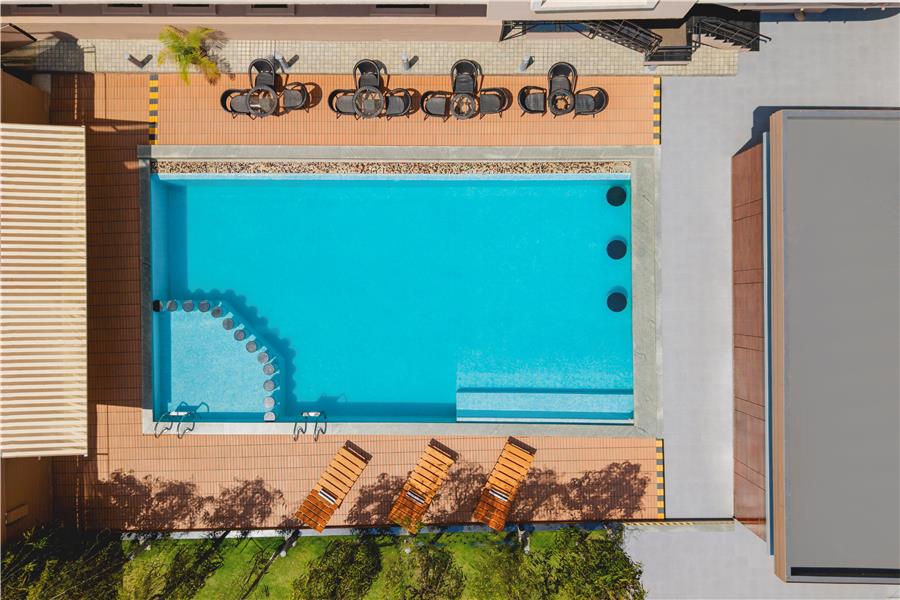 Pool,On-Site,Property Amenity,Recreation