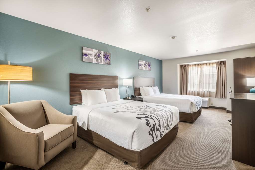 SLEEP INN AND SUITES TALLAHASSEE-CA-guestroom-Guest Room,On-Site.jpg
