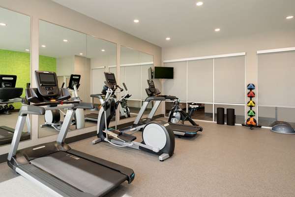 Fitness/ Exercise Room - La Quinta Inn & Suites near SeaWorld San Antonio