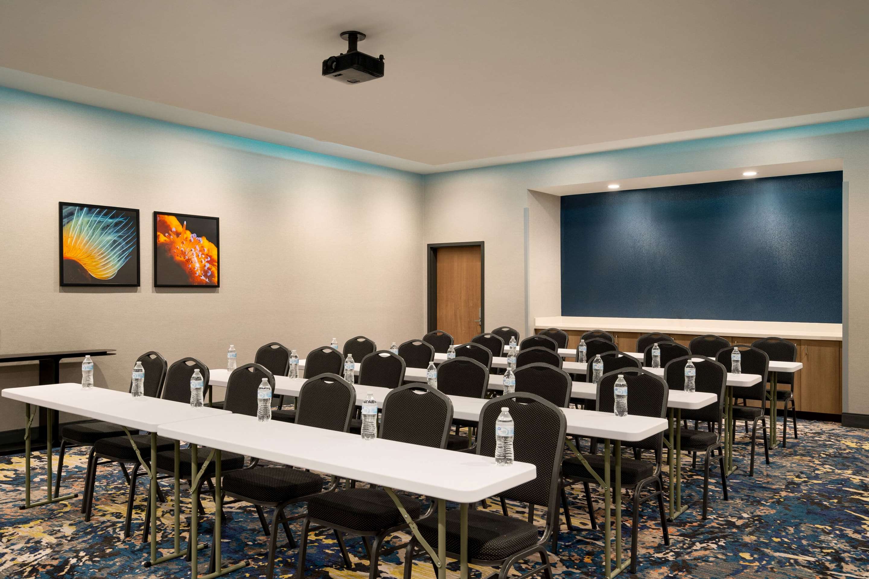 Meeting Room | La Quinta Inn & Suites by Wyndham San Antonio Seaworld/LAFB