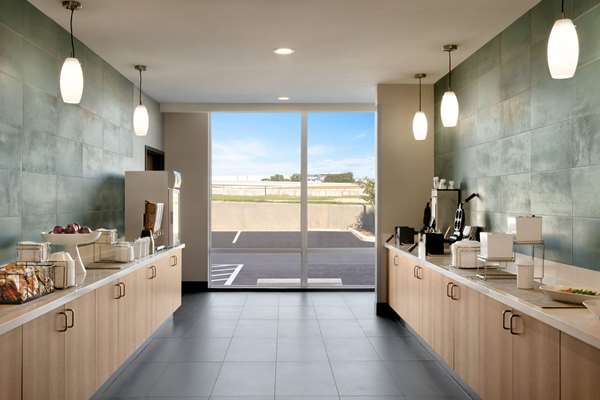  - La Quinta Inn & Suites near SeaWorld San Antonio