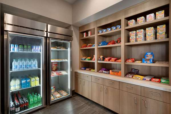  - La Quinta Inn & Suites near SeaWorld San Antonio