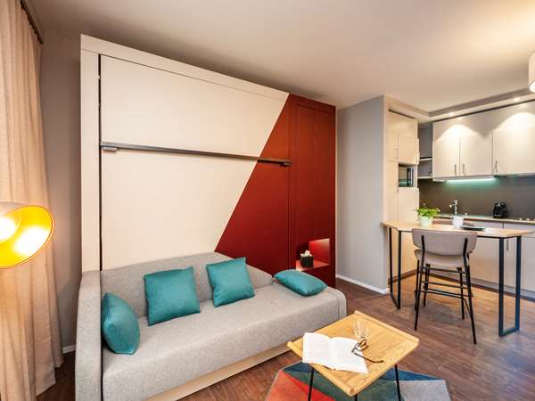 Apartment with a bedroom sleeping 4