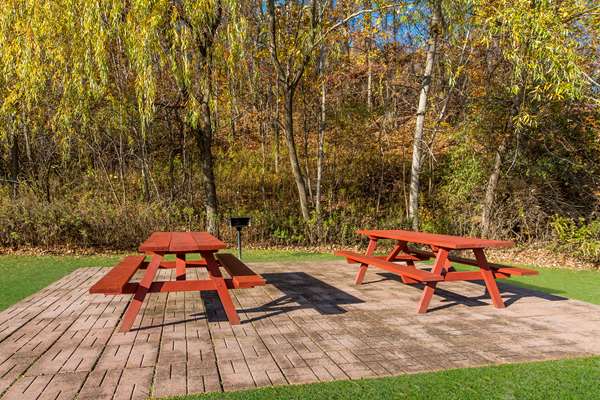  - SureStay Plus Hotel by Best Western Highland