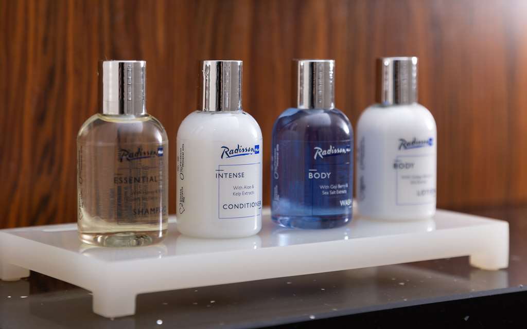 RADISSON BLU HOTEL, MOUNT ERCIYES-guestroom-Guest Room,Bathroom,On-Site.jpg