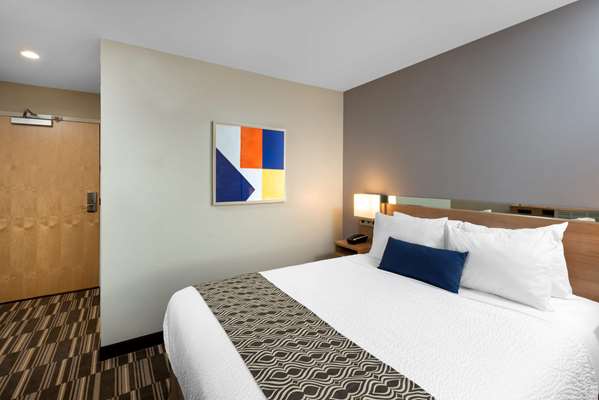  - Microtel Inn & Suites by Wyndham Farmington