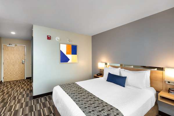  - Microtel Inn & Suites by Wyndham Farmington