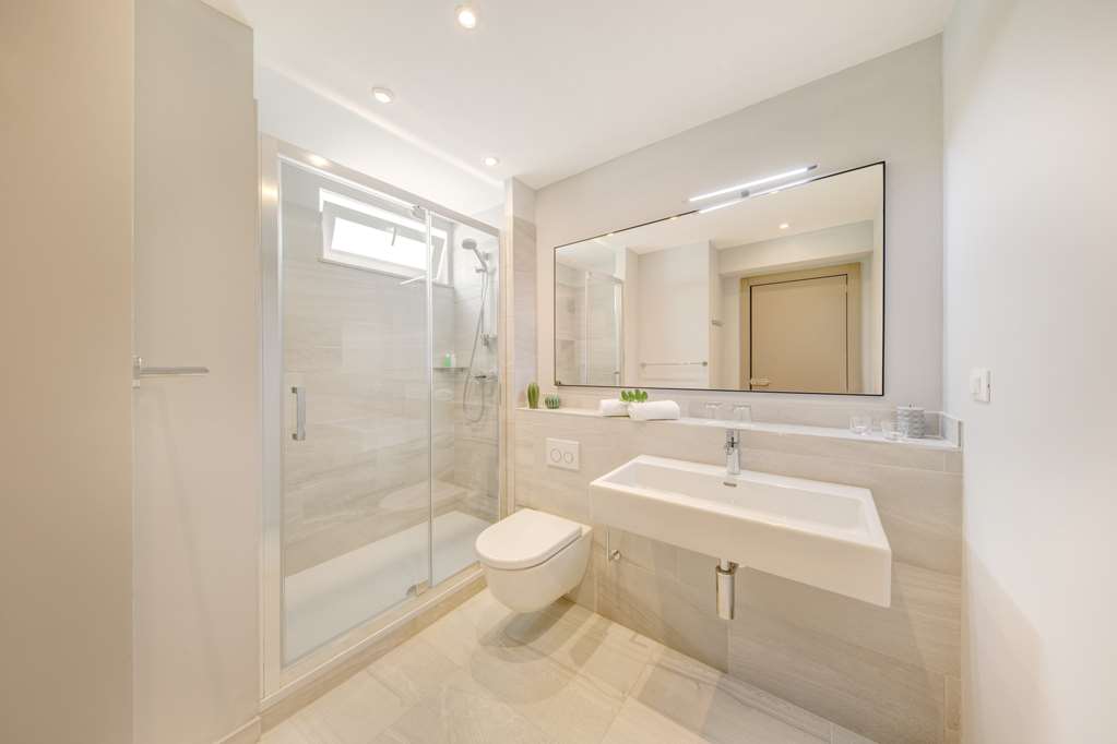 GAVA WATERMAN MILNA RESORT-guestroom-Guest Room,On-Site.jpg