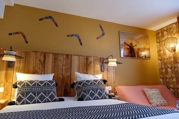 1 Queen Bed, Non-Smoking, Family Room, Sofabed, Iron And Ironing Board