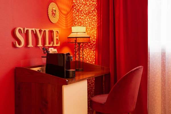 2 Single Beds, Non-Smoking, Standard Room, Mini Bar, Courtesy Tray, Iron And Ironing Board