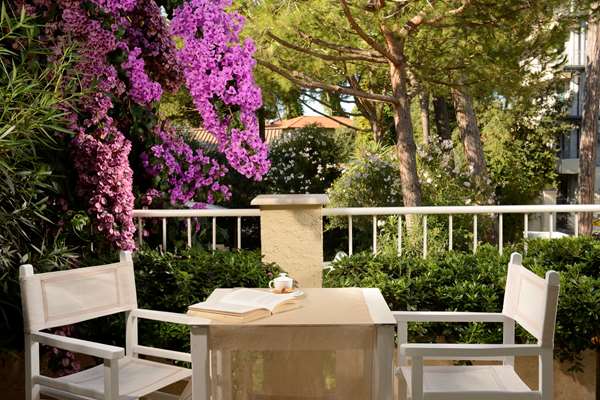 HOTEL VILLA ROMA IMPERIALE - Photo 33