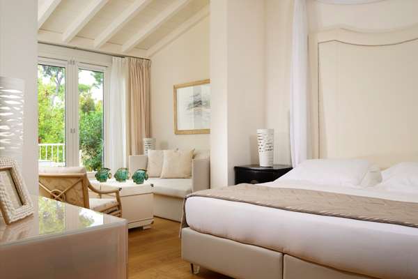 HOTEL VILLA ROMA IMPERIALE - Photo 25