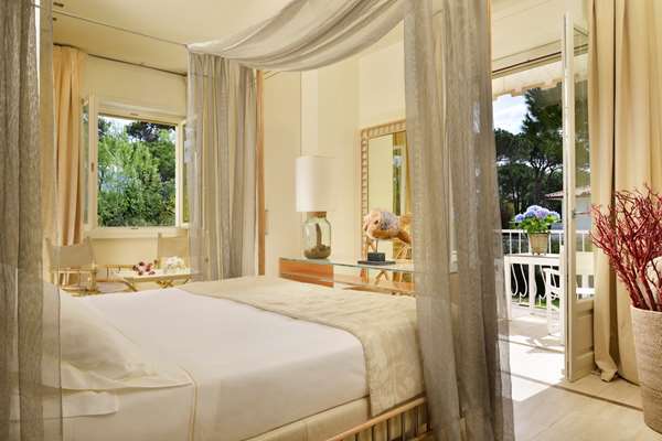 HOTEL VILLA ROMA IMPERIALE - Photo 16