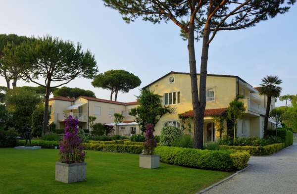 HOTEL VILLA ROMA IMPERIALE - Photo 3
