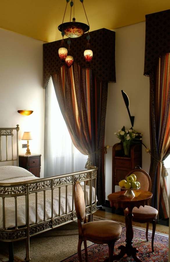 HOTEL VILLA LAS TRONAS-guestroom-Guest Room,Suite,On-Site.jpg