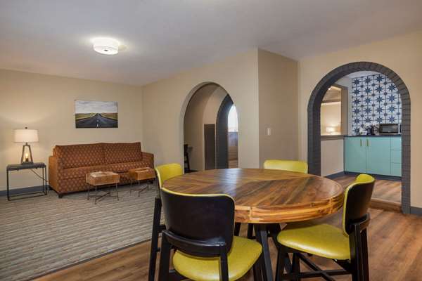 Suite - Best Western Downtown Casper Hotel - I-25, Exit 188A