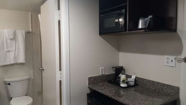  - Best Western Downtown Casper Hotel - I-25, Exit 188A