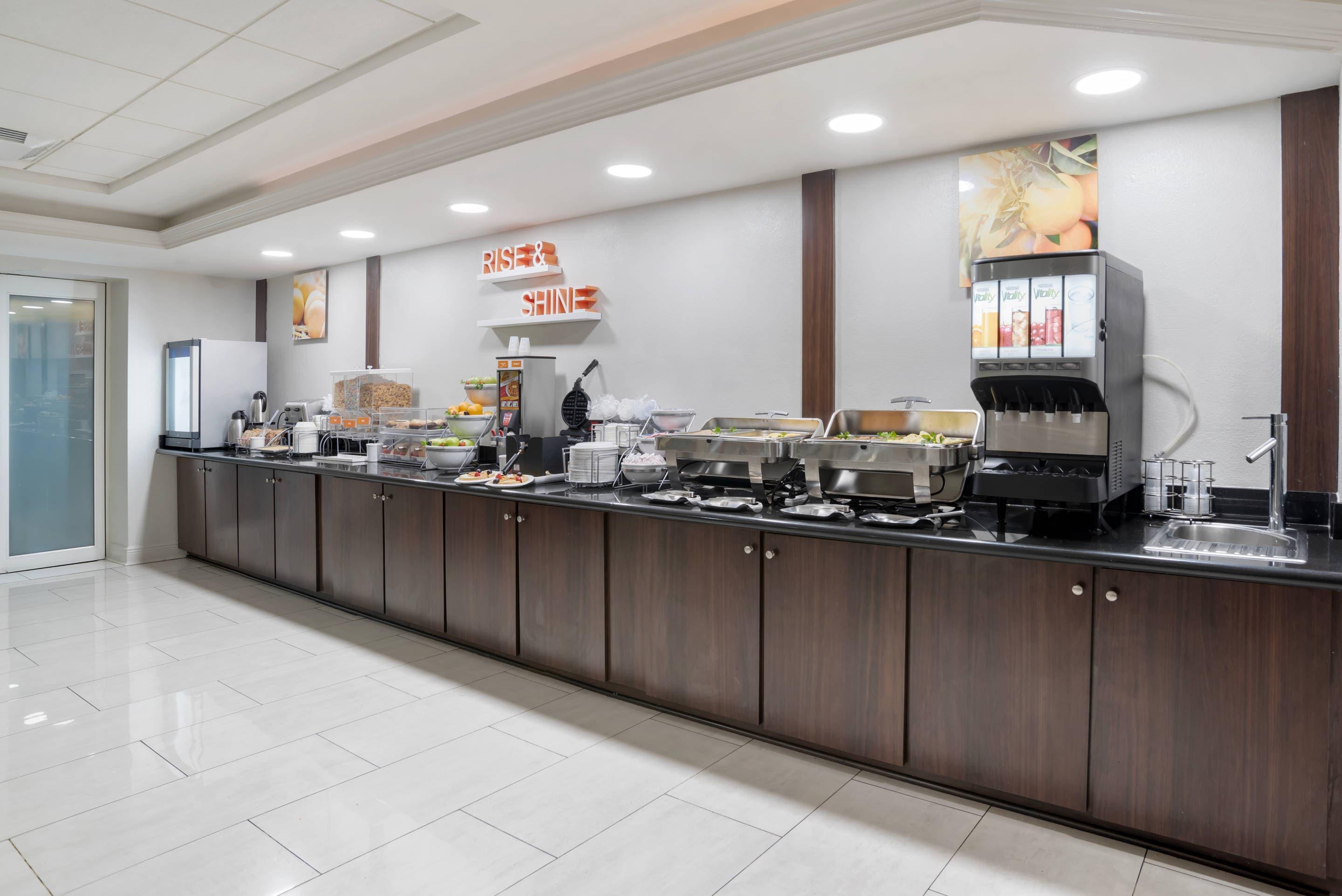 Breakfast area