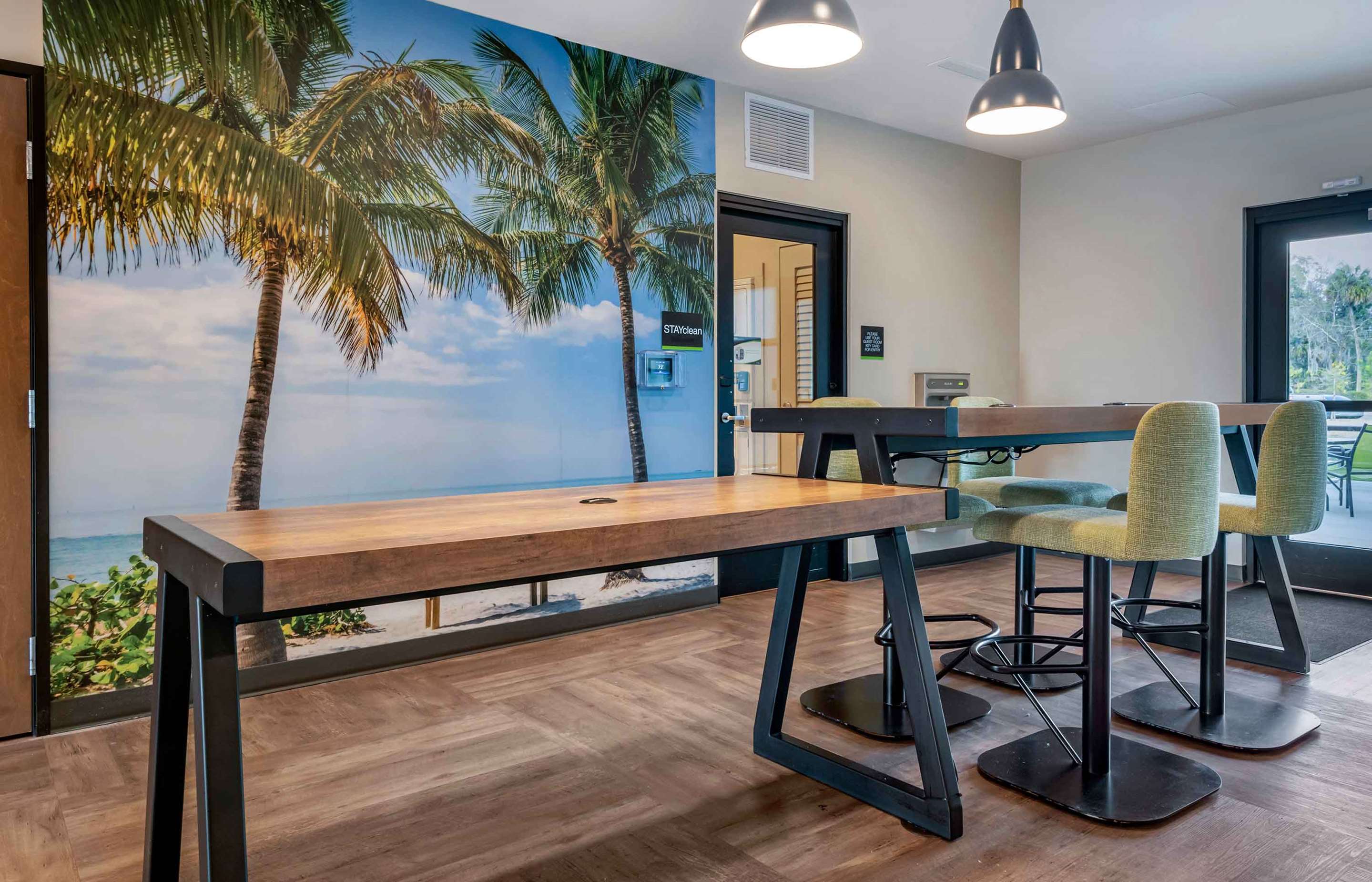 Free Grab-and-Go Breakfast | Extended Stay America Premier Suites Tampa Fairgrounds Casin
