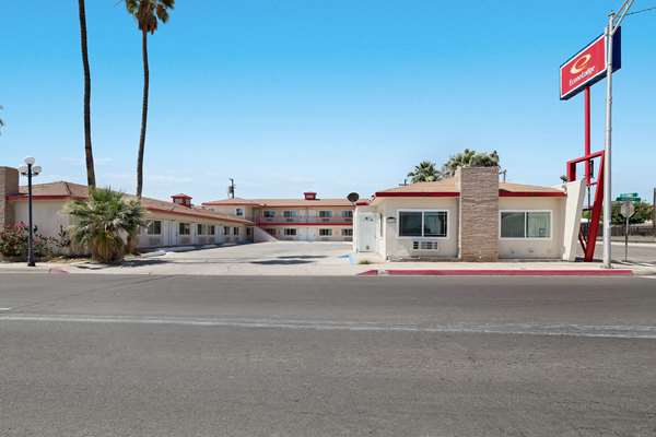 Exterior view - Econo Lodge Needles - I-40, Exit 142