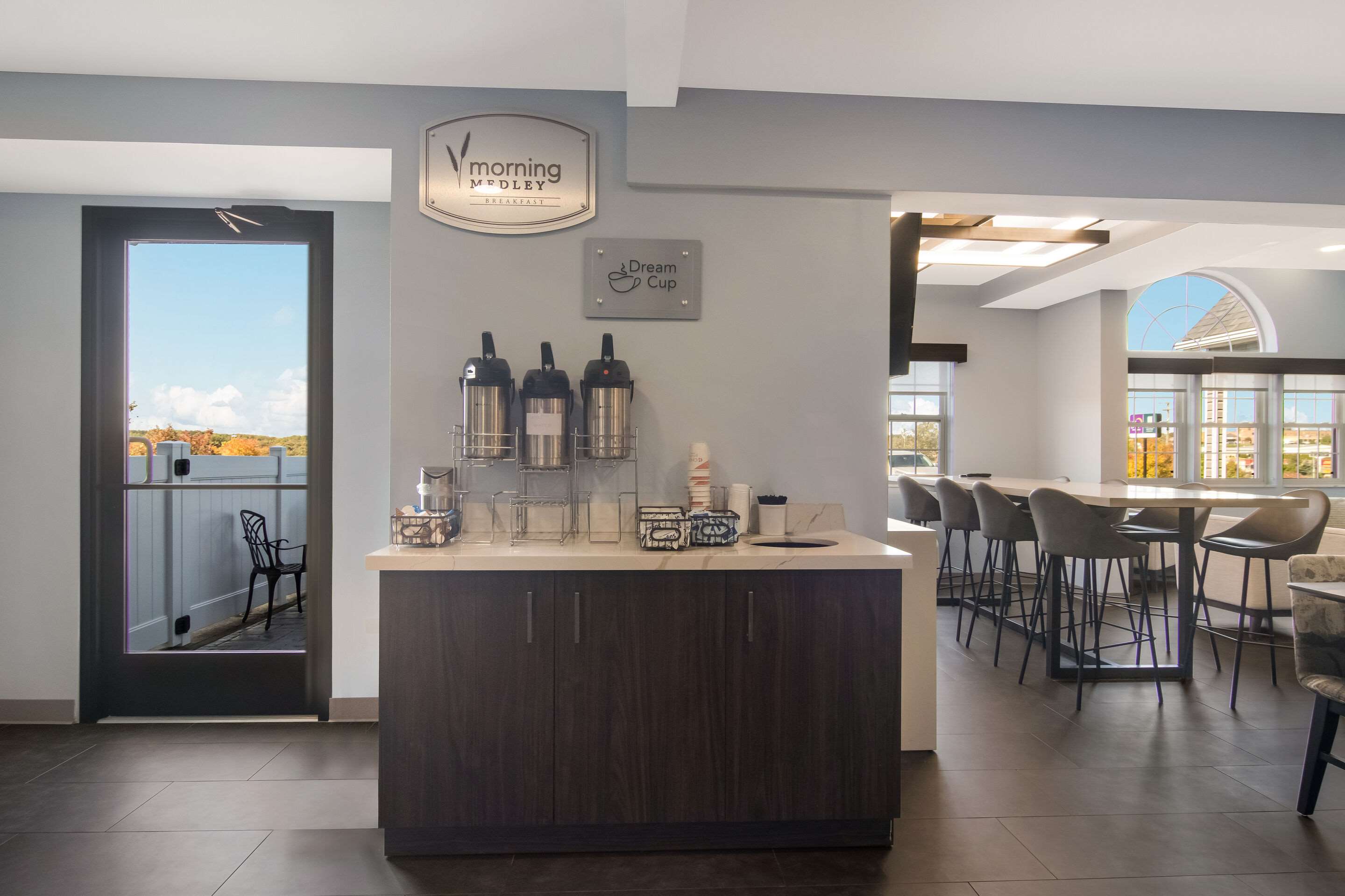 Breakfast counter