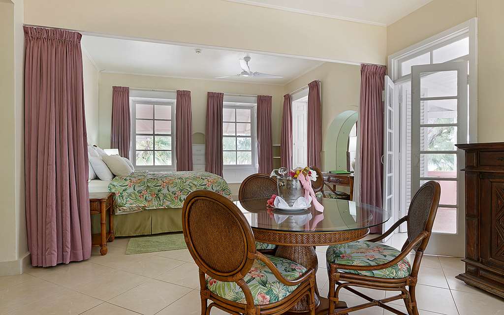 SOUTHERN PALMS BEACH CLUB AND HOTEL-guestroom-Guest Room,Suite,On-Site.jpg