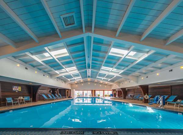 Pool - Kensington Hotel Ann Arbor - I-94, Exit 177